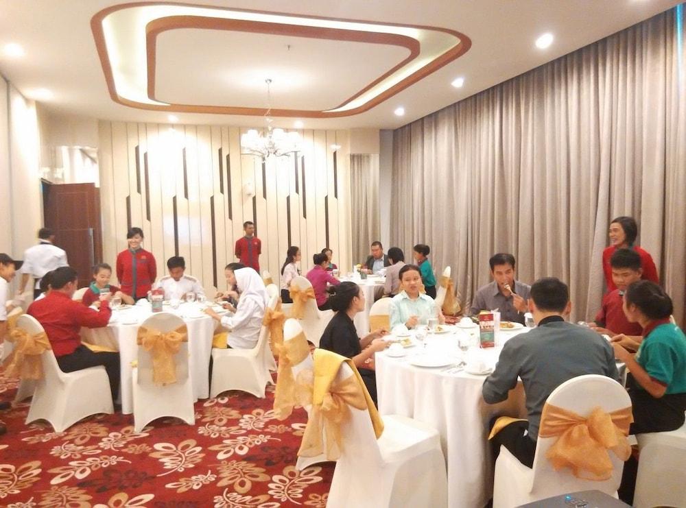 Agria Hotel Bogor Esterno foto
